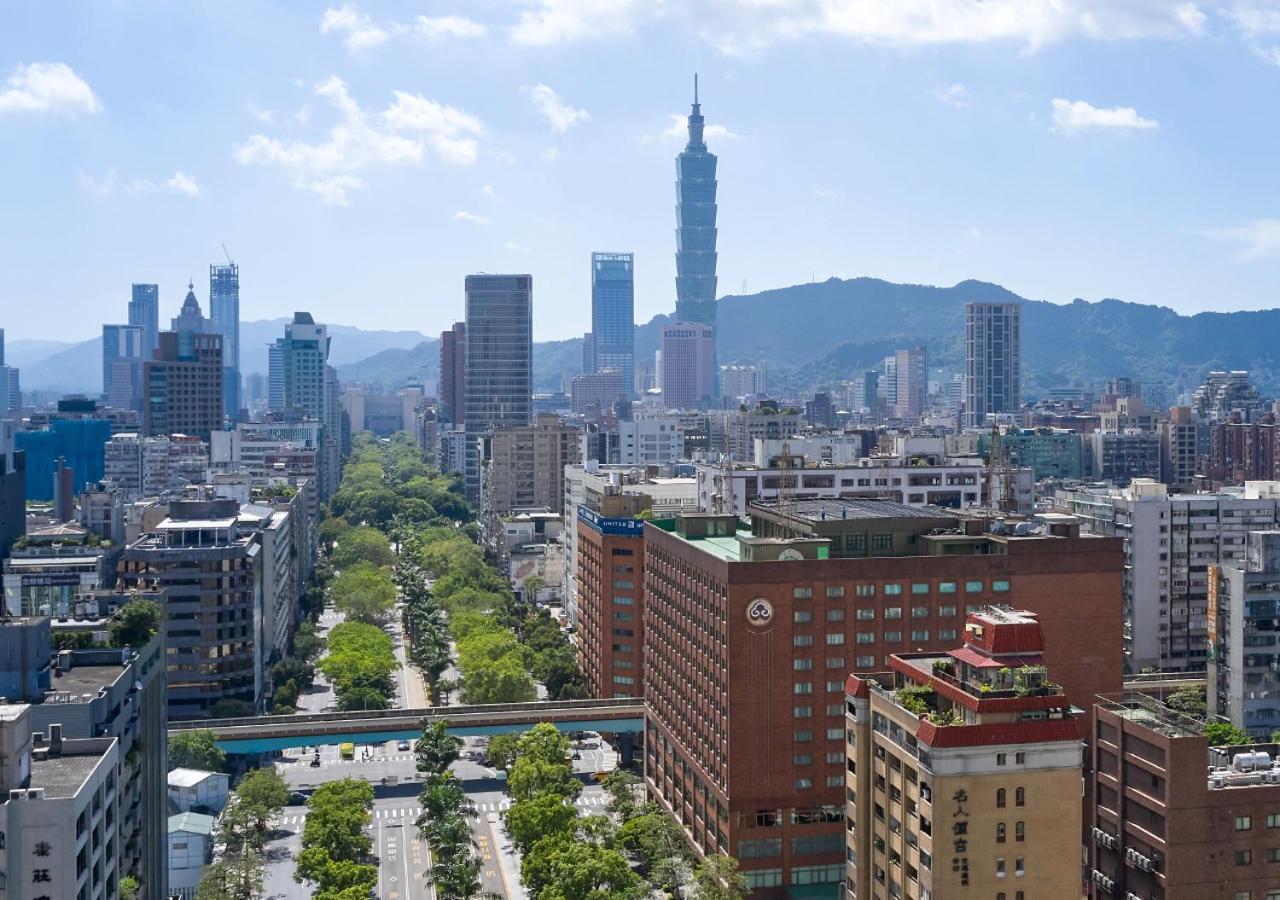 The Howard Plaza Hotel Taipei Exterior foto Skyline of Taipei